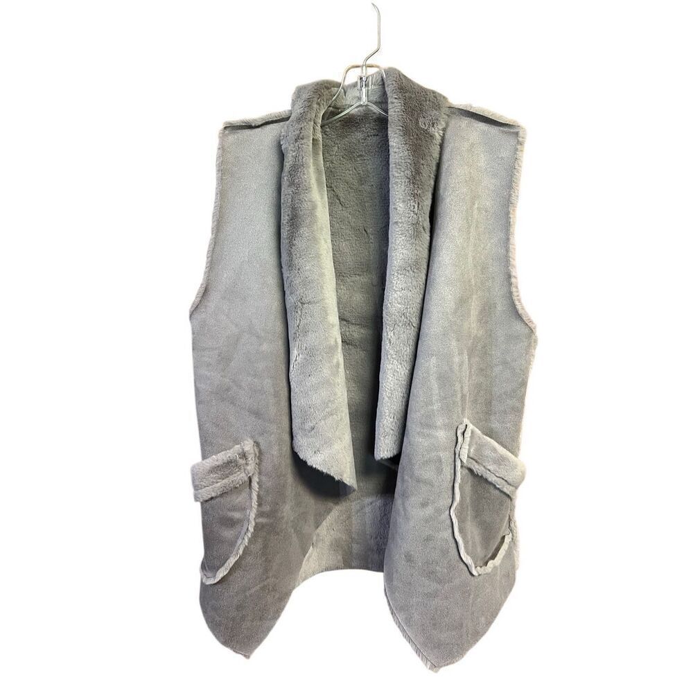 Love Of Fashion Faux Fur/Faux Suede Open Vest One Size  Gray NWT
